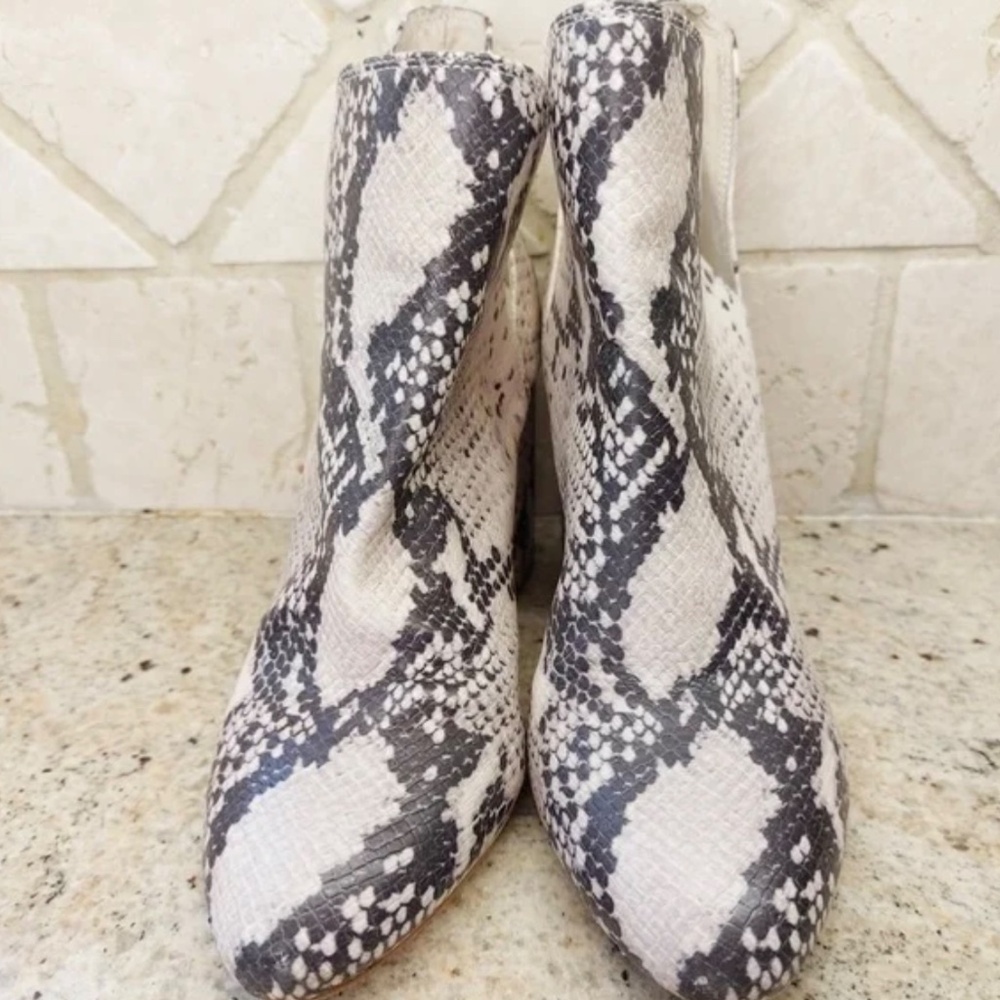 Steve Madden Snake Rookie Boot - Picture 3 of 6